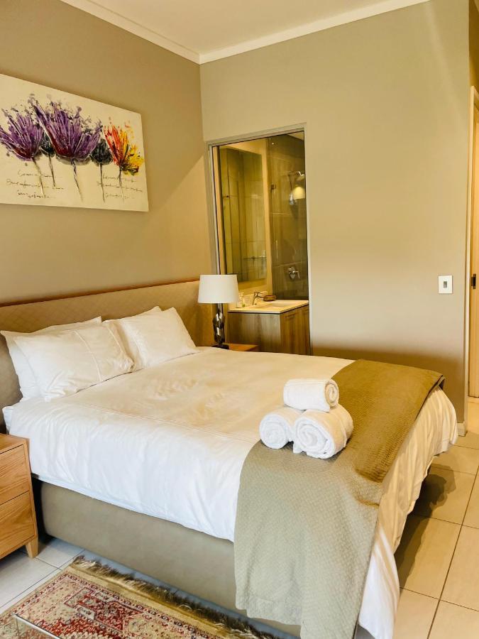 Menlyn Maine Trilogy Hotel Pretoria-Noord Exterior foto